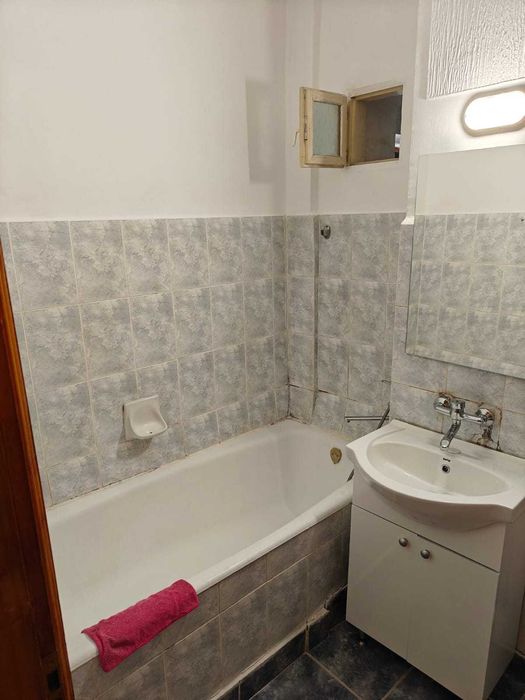 Închiriez garsonieră zona Rendezvous Gara