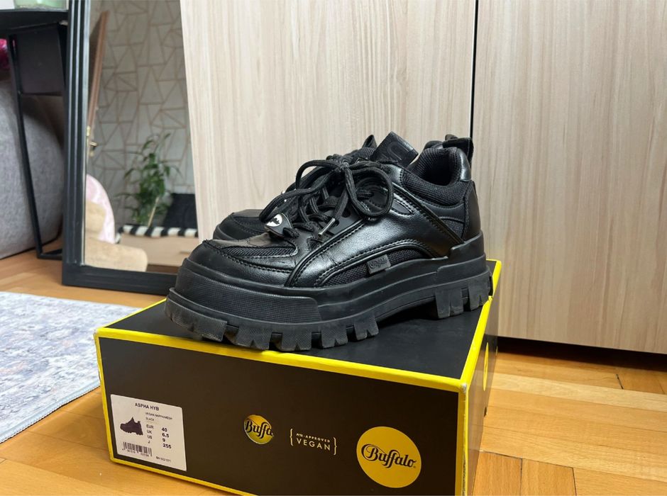 Buffalo sneakers