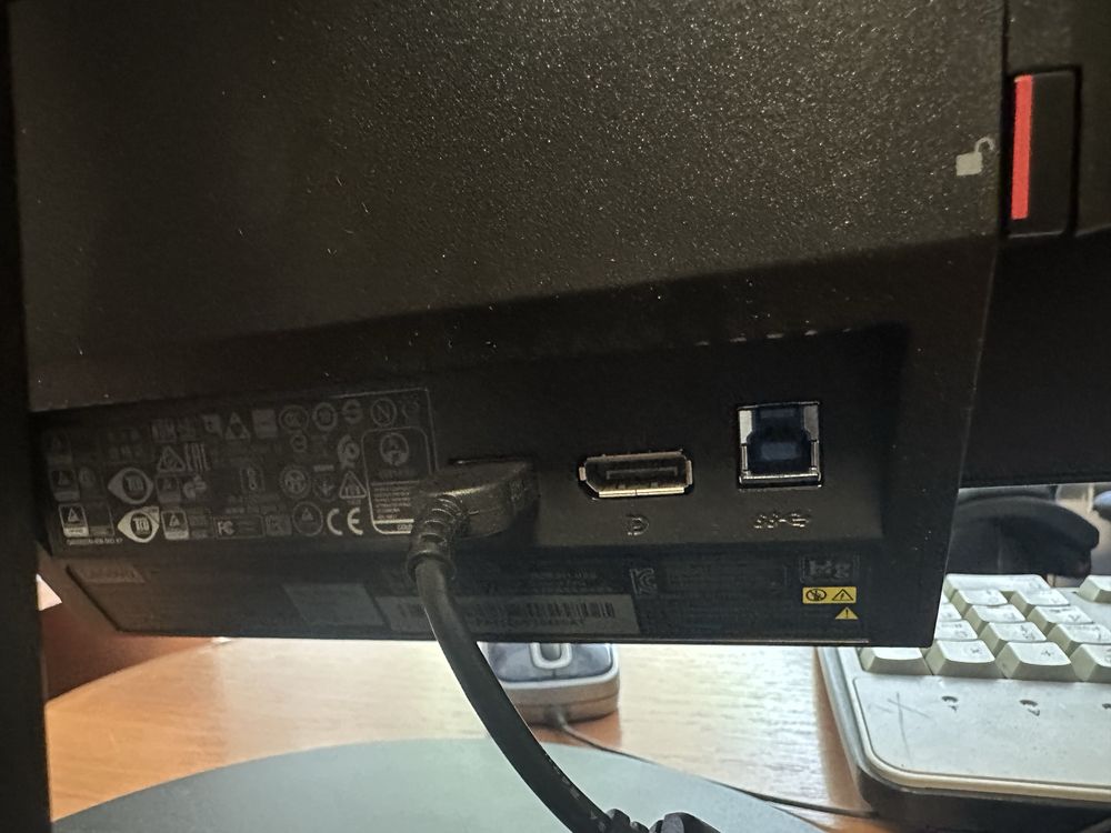 All in One | Lenovo Think Centre | i5-6500T | 16GB RAM |SSD 256Gb |