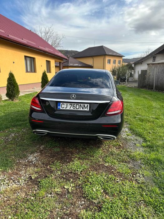 Mercedes-Benz E200 d 9G-TRONIC