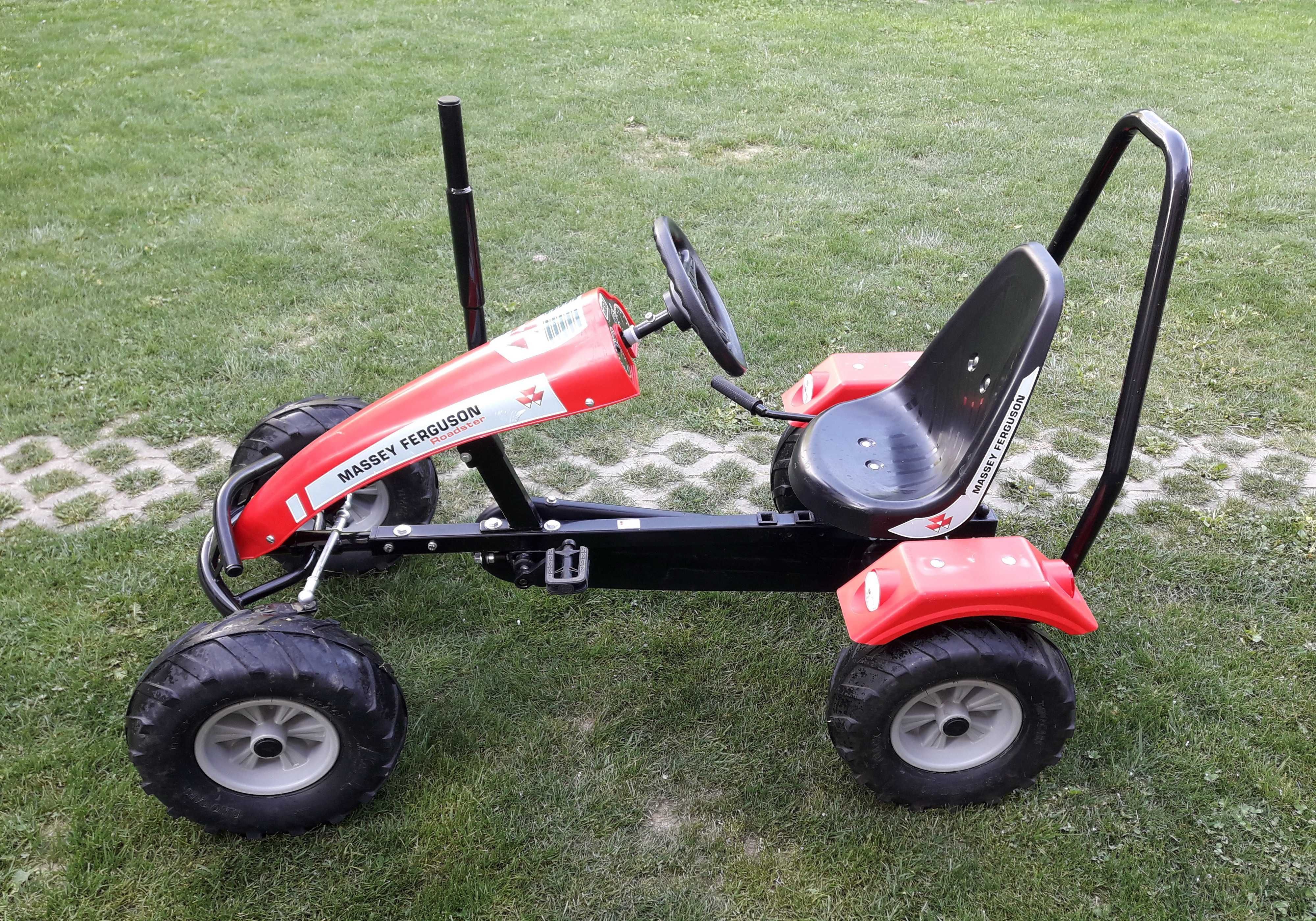 Cart (Kart) cu pedale Dino Cars Track F1 Massey Ferguson Roll Bar roșu