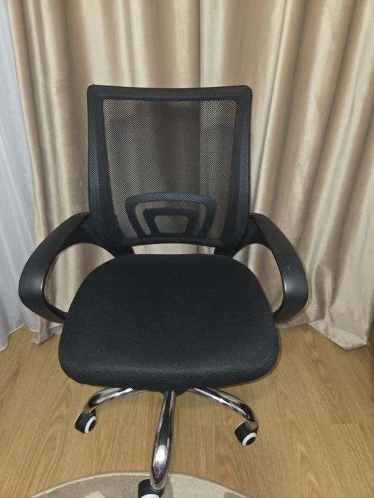Scaun birou negru