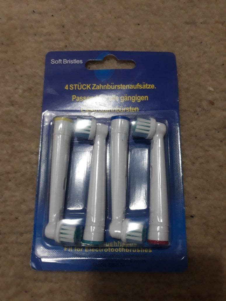 Set 4 buc. Original Cap periuță ORAL-B, Germania