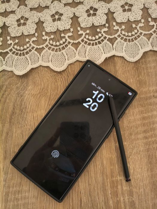 Vând Samsung Galaxy S22 Ultra