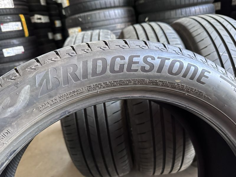 235/50/21 BRIDGESTONE 4бр
