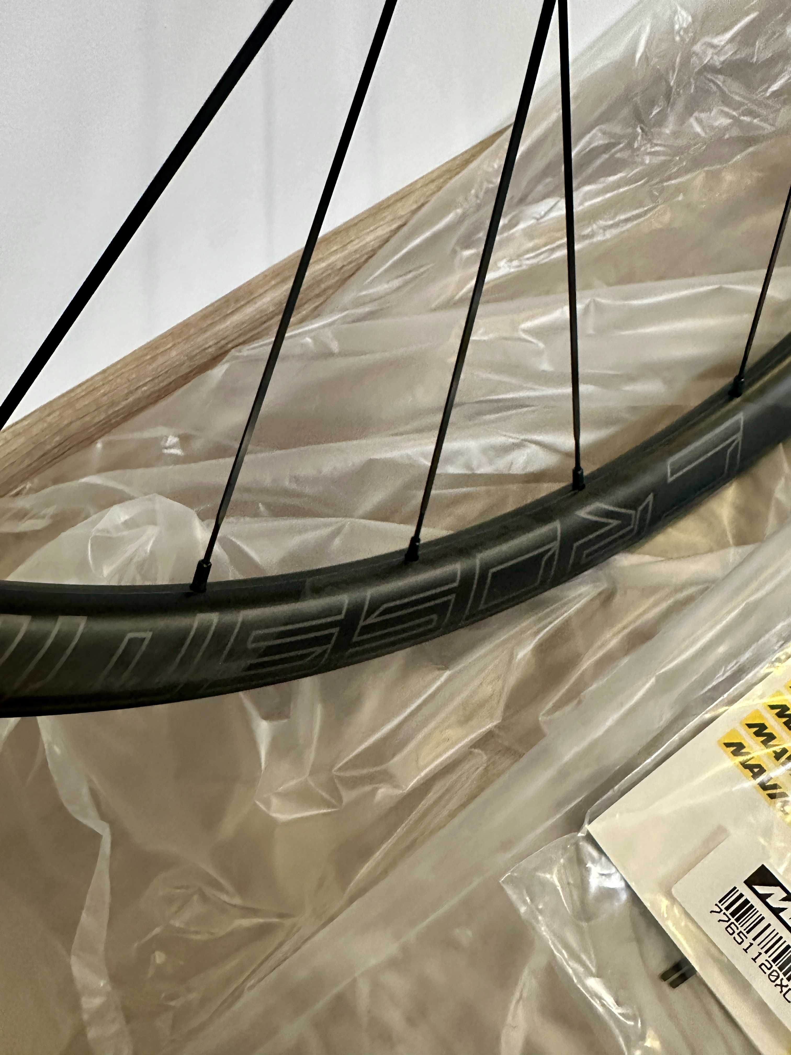 Janta / Roata NOUA din CARBON Mavic Crossmax SL R Shimano Microspline