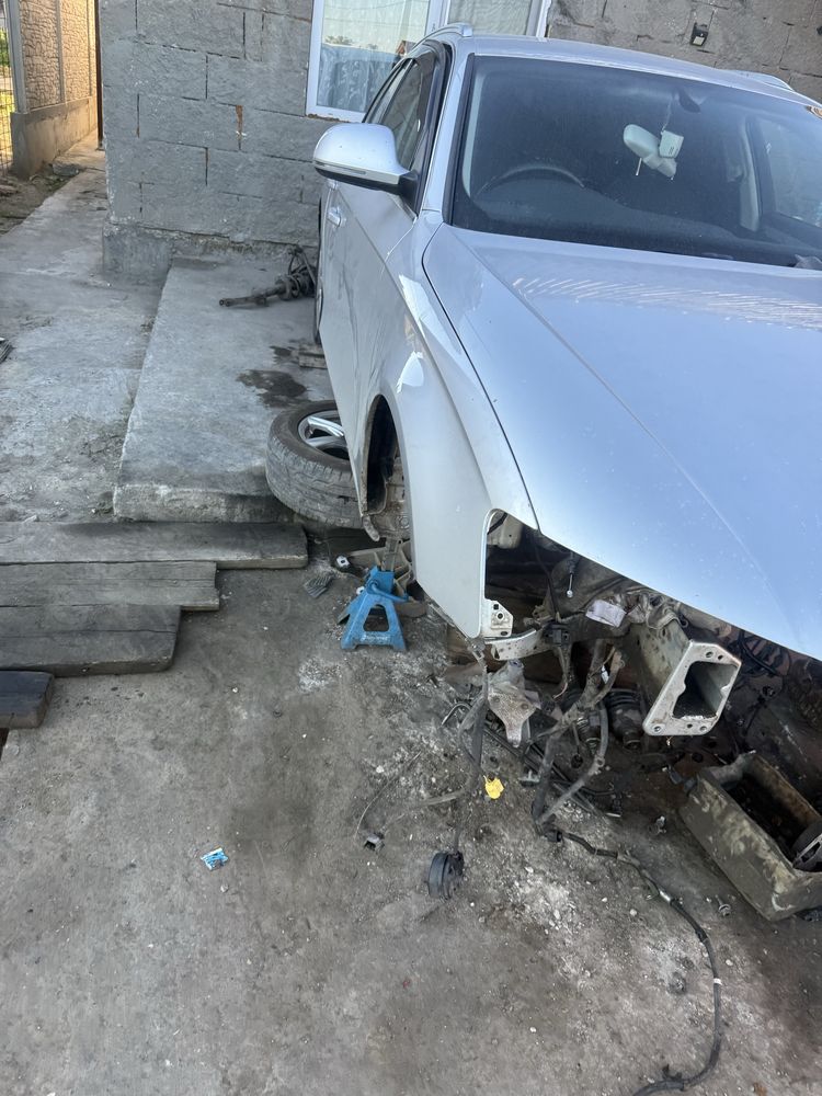 Vand piese audi a4 b8 2008 valan dreapta (Anglia)-toate piesele disp