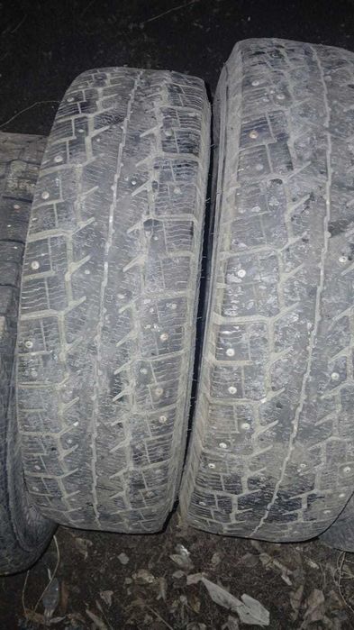 Продам резину в хорошем состоянии 185/70/14