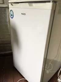 Хладилник с камера NEO BC-110 A+