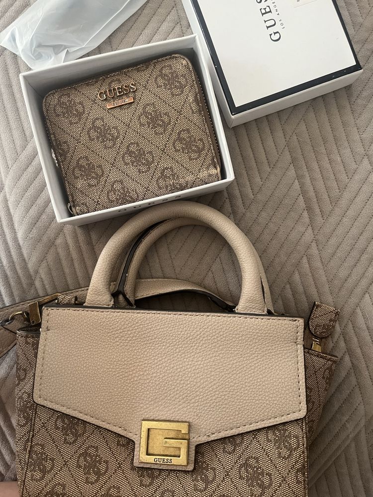 Чанта и портмоне Guess