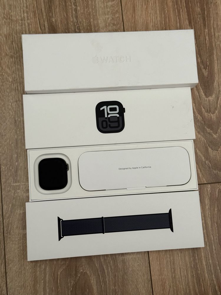 Vând Apple Watch Series 10 (varianta GPS), 42mm, culoare negru.