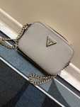 Дамска чанта Guess