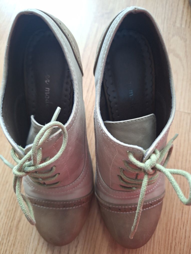 Pantofi cu toc de 9 cm