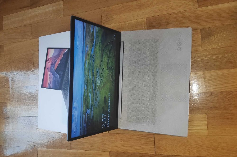 Laptop Xiaomi Notebook Pro Intel i7-8550U, 15.6", 16GB RAM, 256Gb SSD
