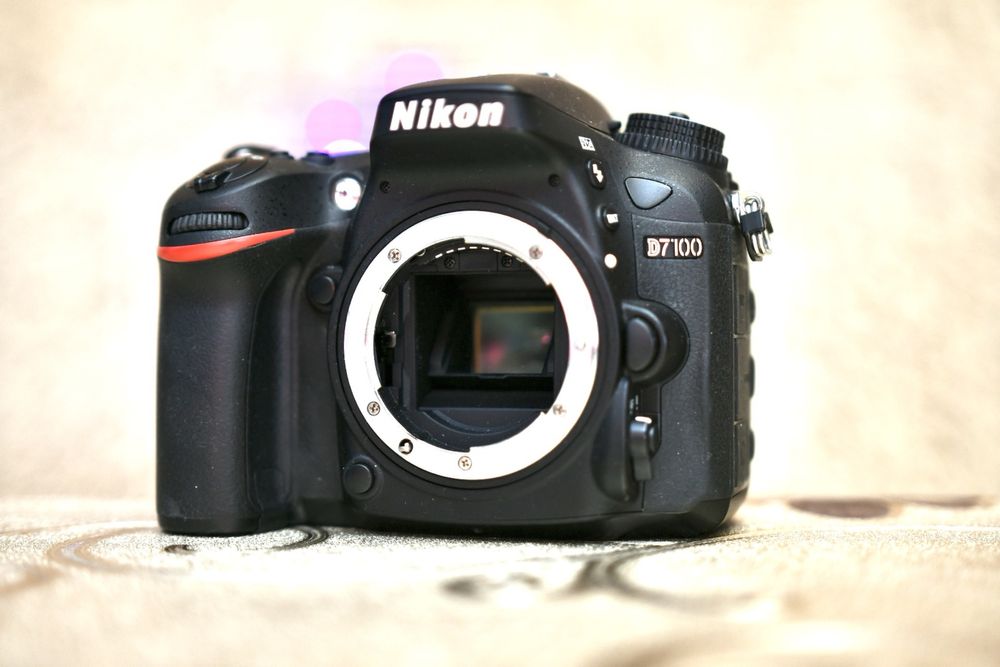 Nikon D7100 тяло