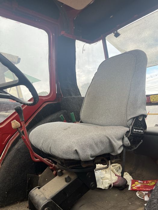 Tractor International Case 1056 XL