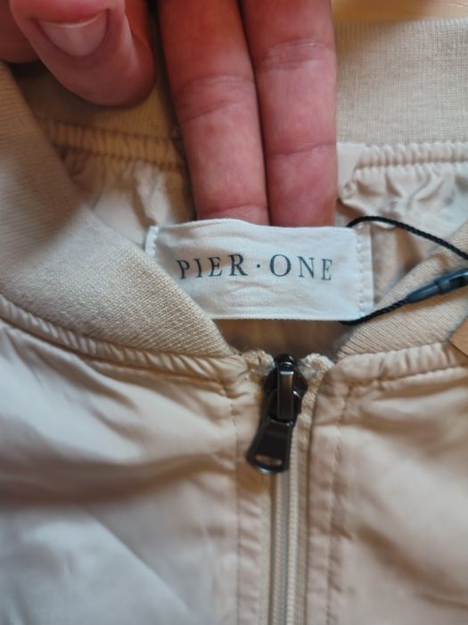 Jachetă bomber Pier One bej, căptușeală camo, mărimea M