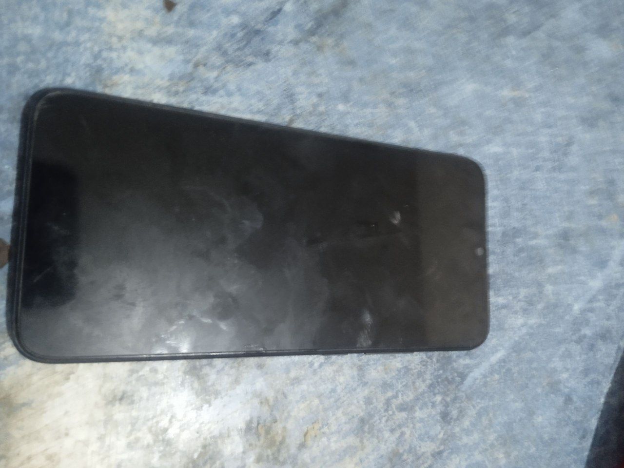 Redmi 9C hamma joyi radnoy