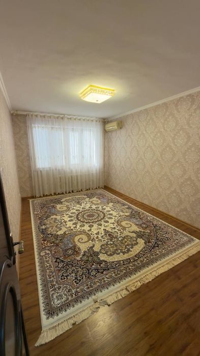 Universitet tomonda 2 xonali uy sotiladi