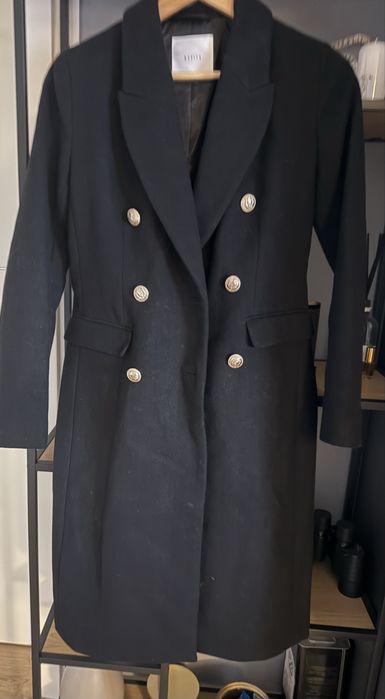 Vand haine noi, haine second