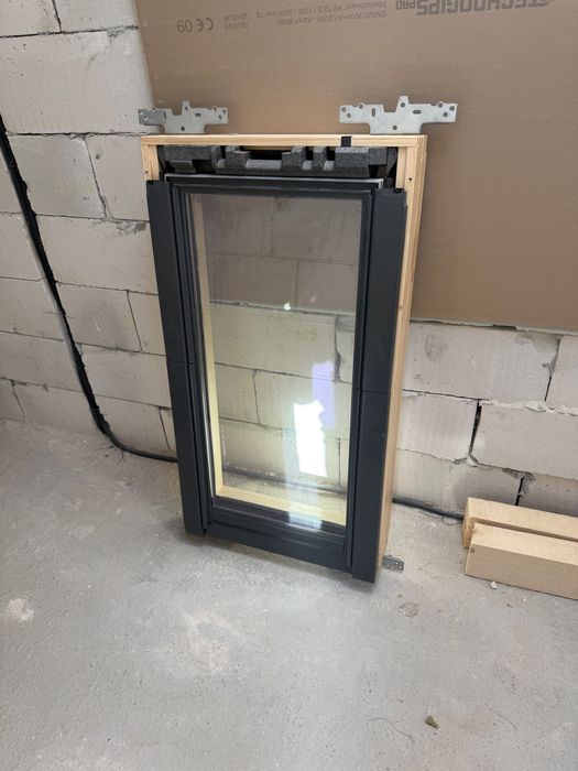 Fereastră mansardă-Velux