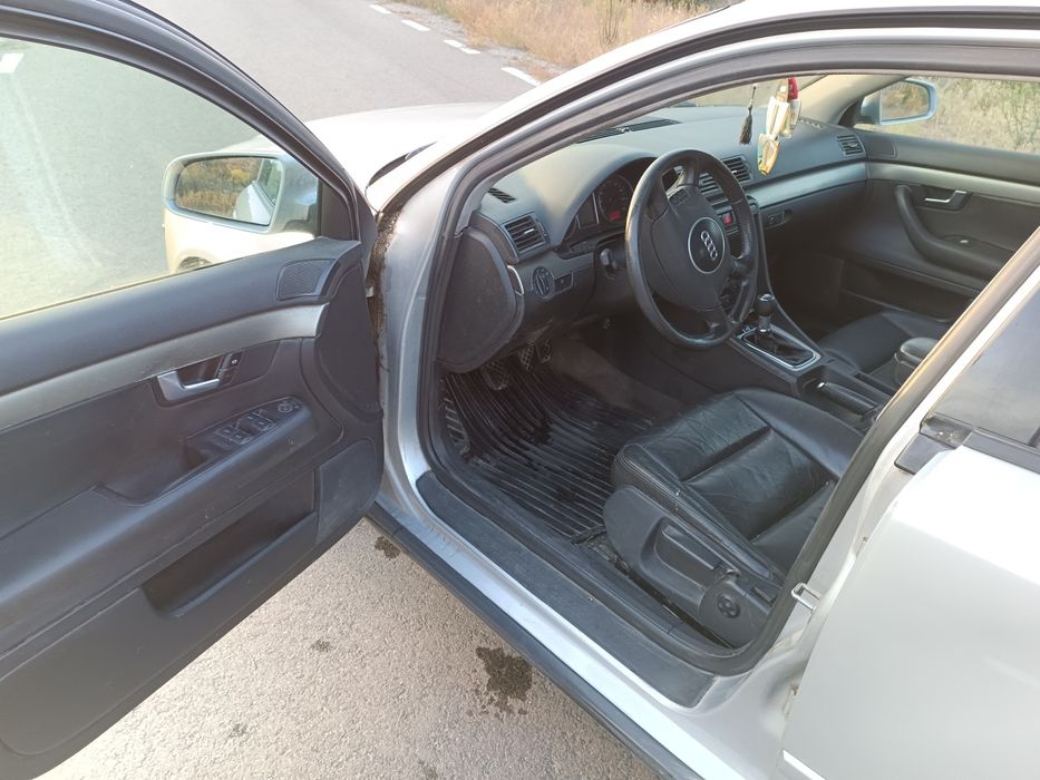 Vând Audi A4 2001