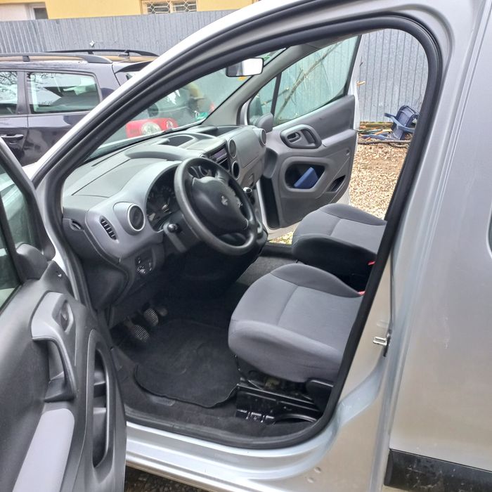 Peugeot Partner 2015. Euro 6.Recent import Germania