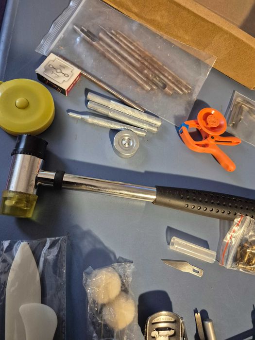 Set de unelte prelucrare piele (set scule pentru artizanat din piele}