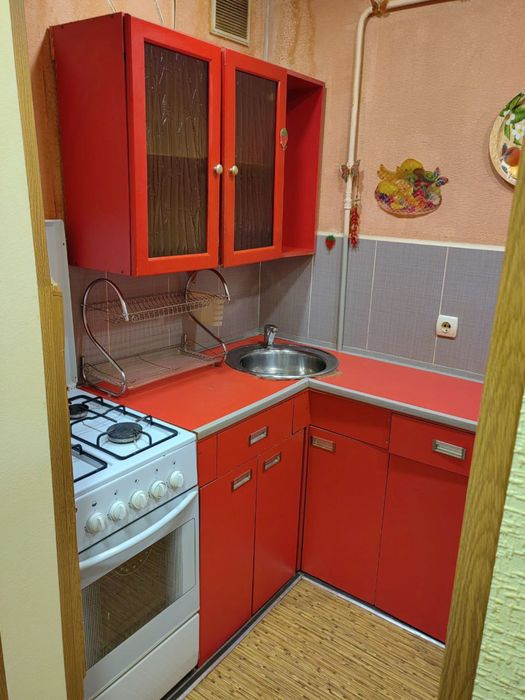 Продаю квартиру в Яшнабадском районе Дубовая 1-комнатная 40 м2