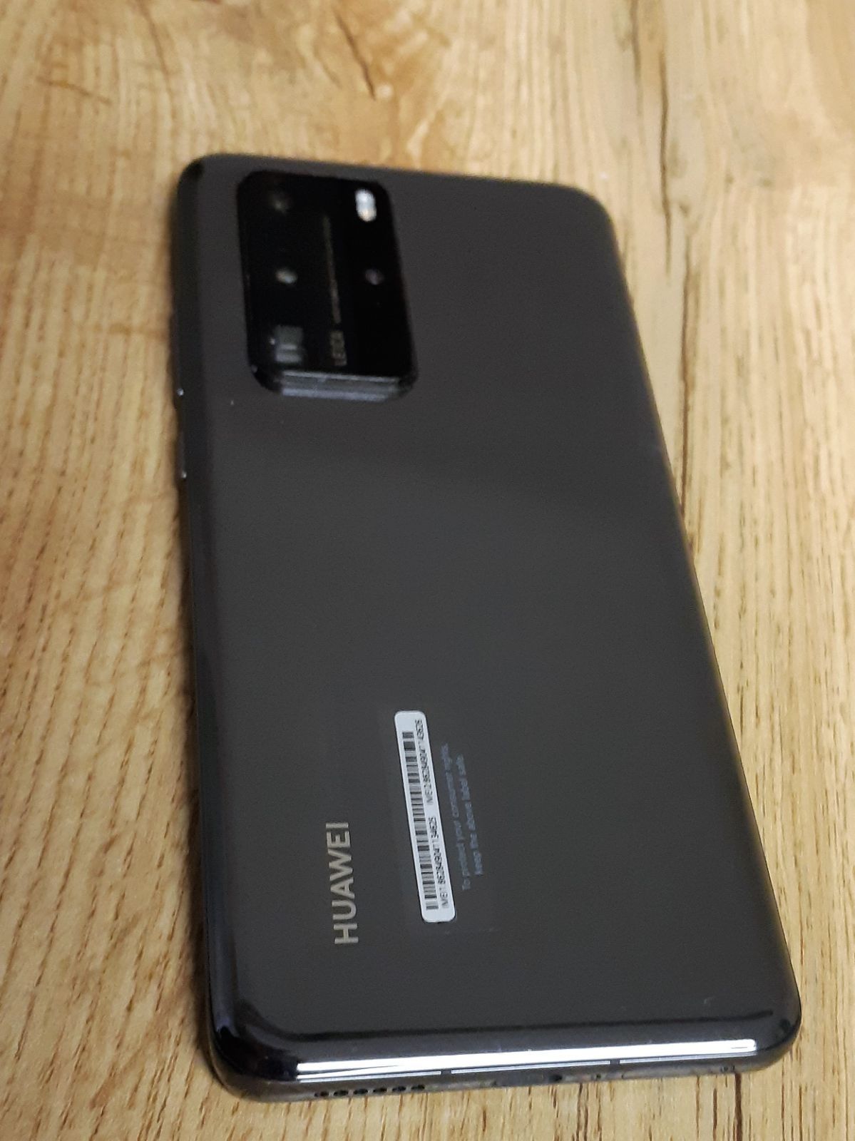 Телефон Huawei P 40 pro