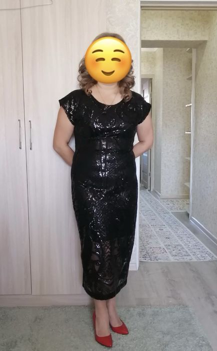 Черное Платье с пайетками