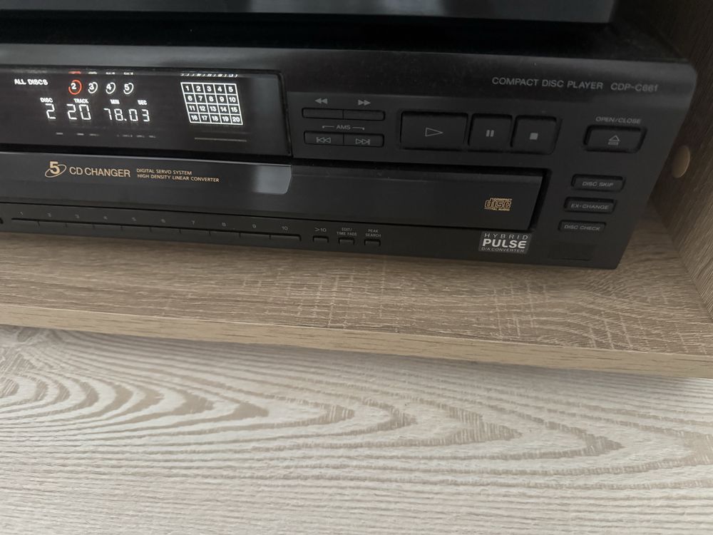 Sony CDP-C661 cg changer.