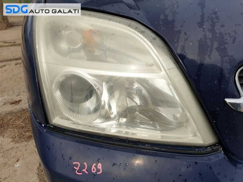 Far Dreapta cu Lupa Halogen Opel Vectra C 2002 - 2005