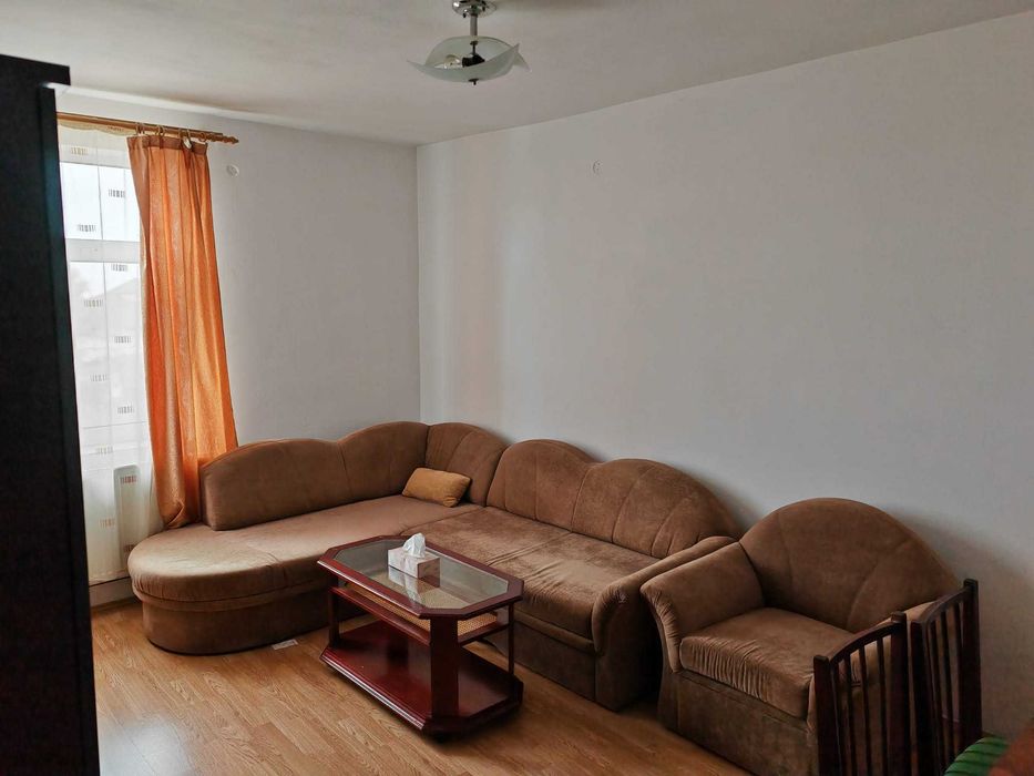 Apartament cu 2 camere, decomandat