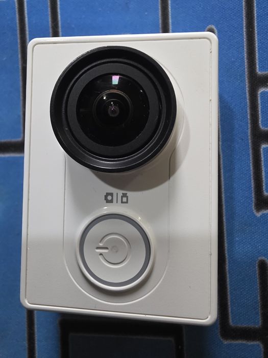 Экшн-Камера Xiaomi Yi