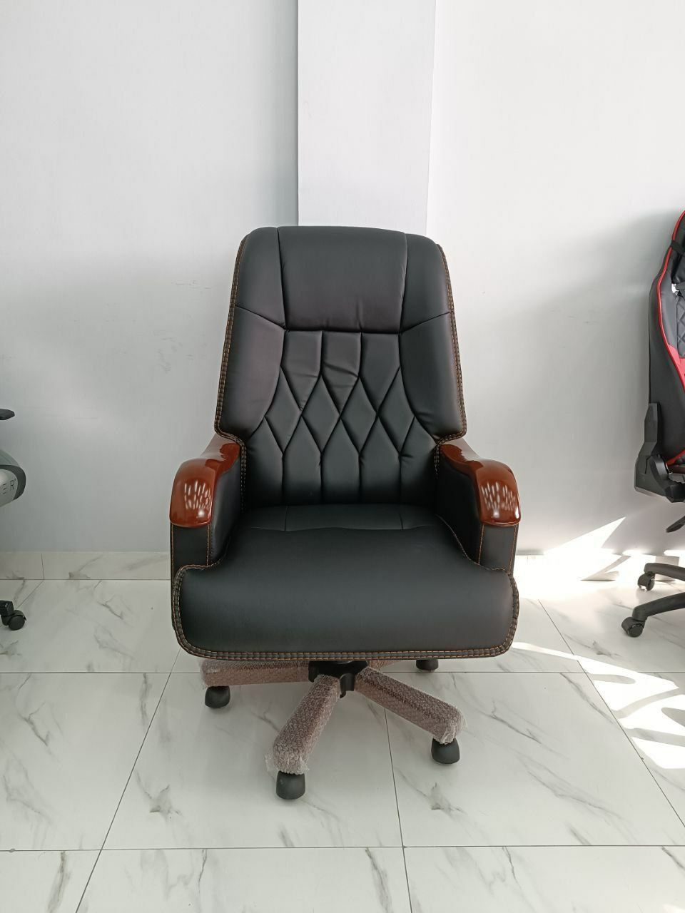 Офисное кресло для руководителя модель 74 С