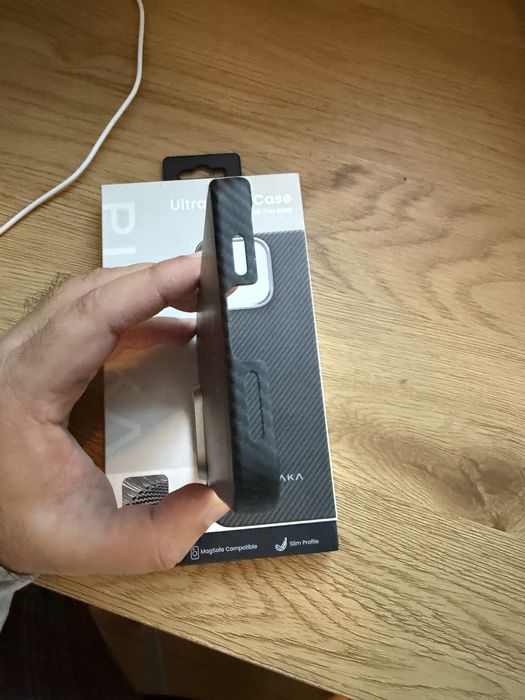 Husa Iphone 16 Pro Max Pitaka,ca noua