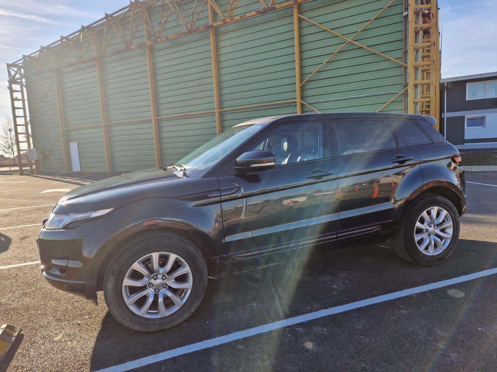 Land rover evoque 2.2