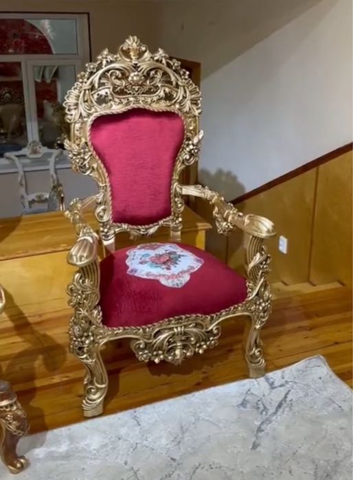 Кресла. Новый год. Трон Деда Мороза.