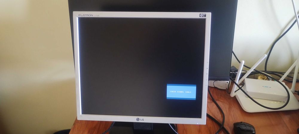 Monitor LCD LG L1753S