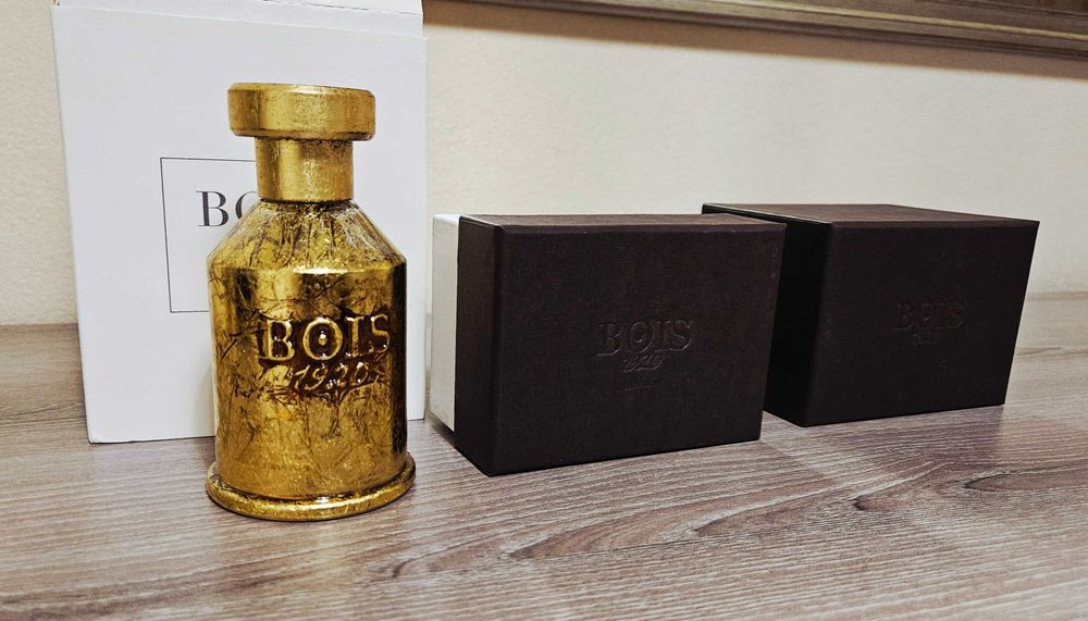 Come la Luna Bois 1920.  Alexander McQueen Vetiver Moss