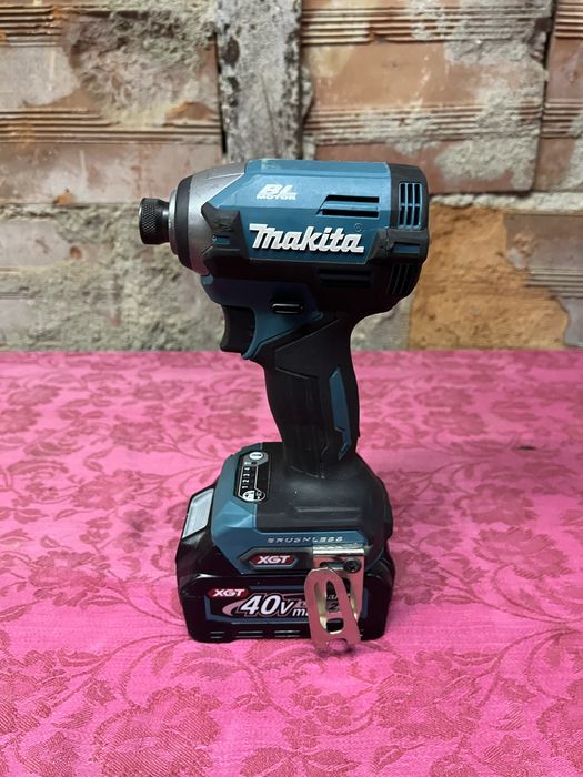 Makita TD003G XGT 40V импакт винтоверт