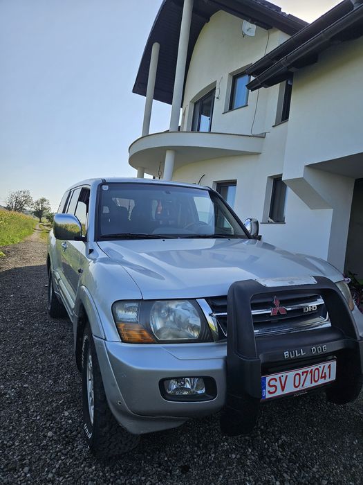 Vând Mitsubishi Pajero 3.2