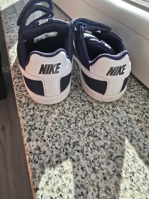 Детски маратонки Nike.Обувани са 3 пъти ,в отлично състояние..