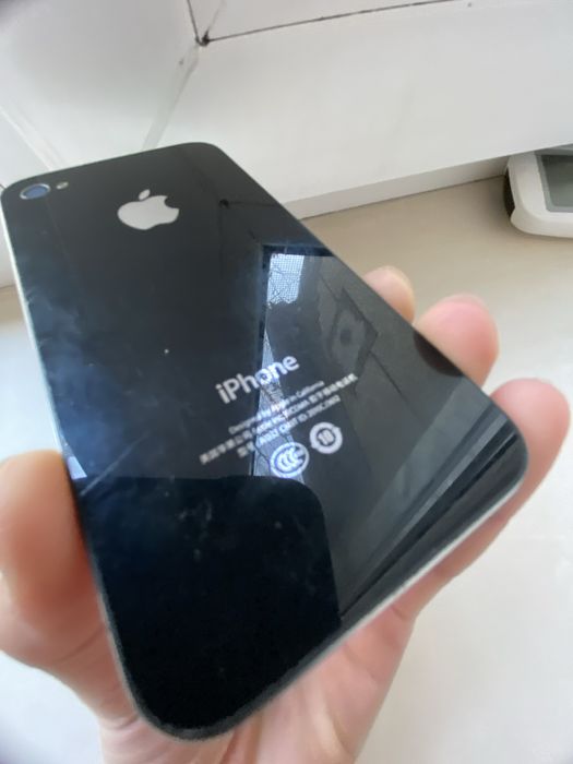 Аифон 4 на 8 гигобаит