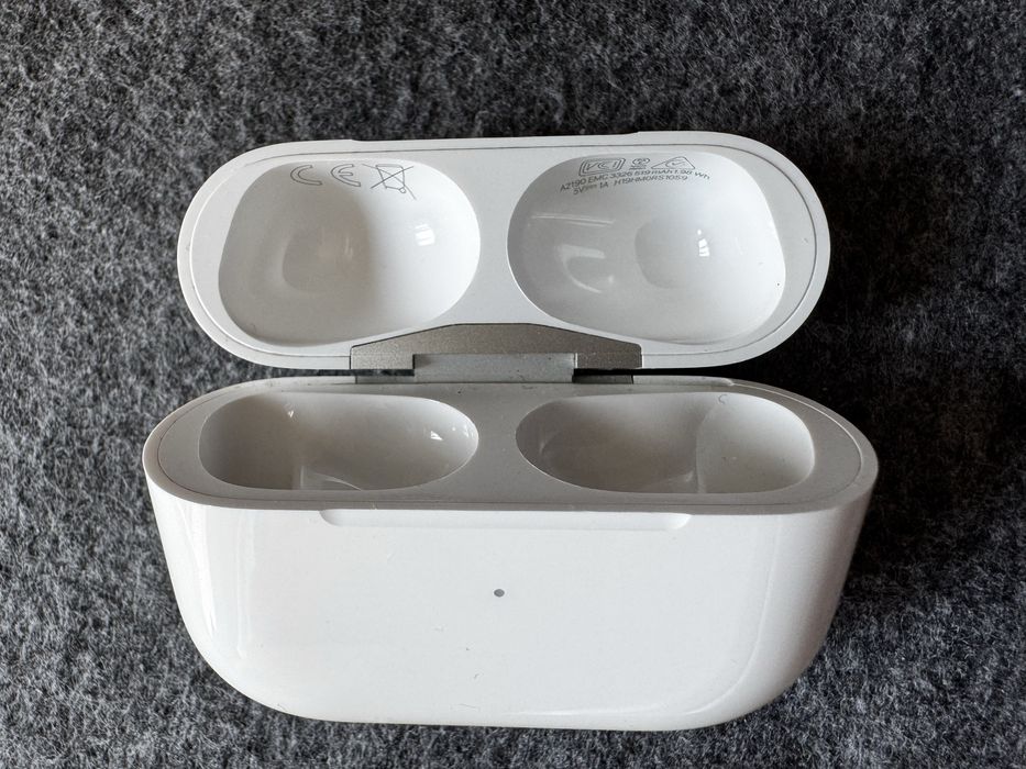 Casti Apple AirPods Pro 1 MagSafe Case