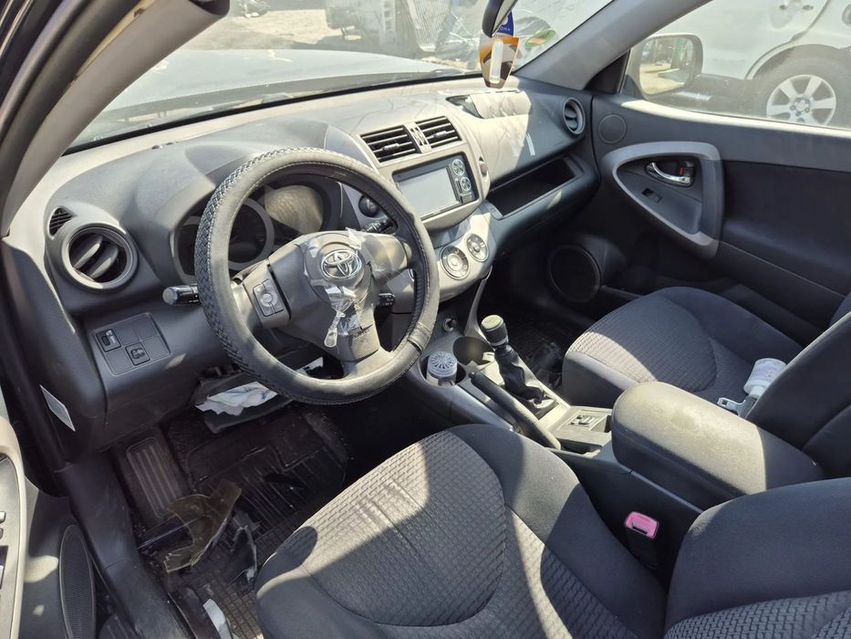 Dezmembram Toyota Rav4  4x4, an 2008, 2.2 Diesel 130KW
