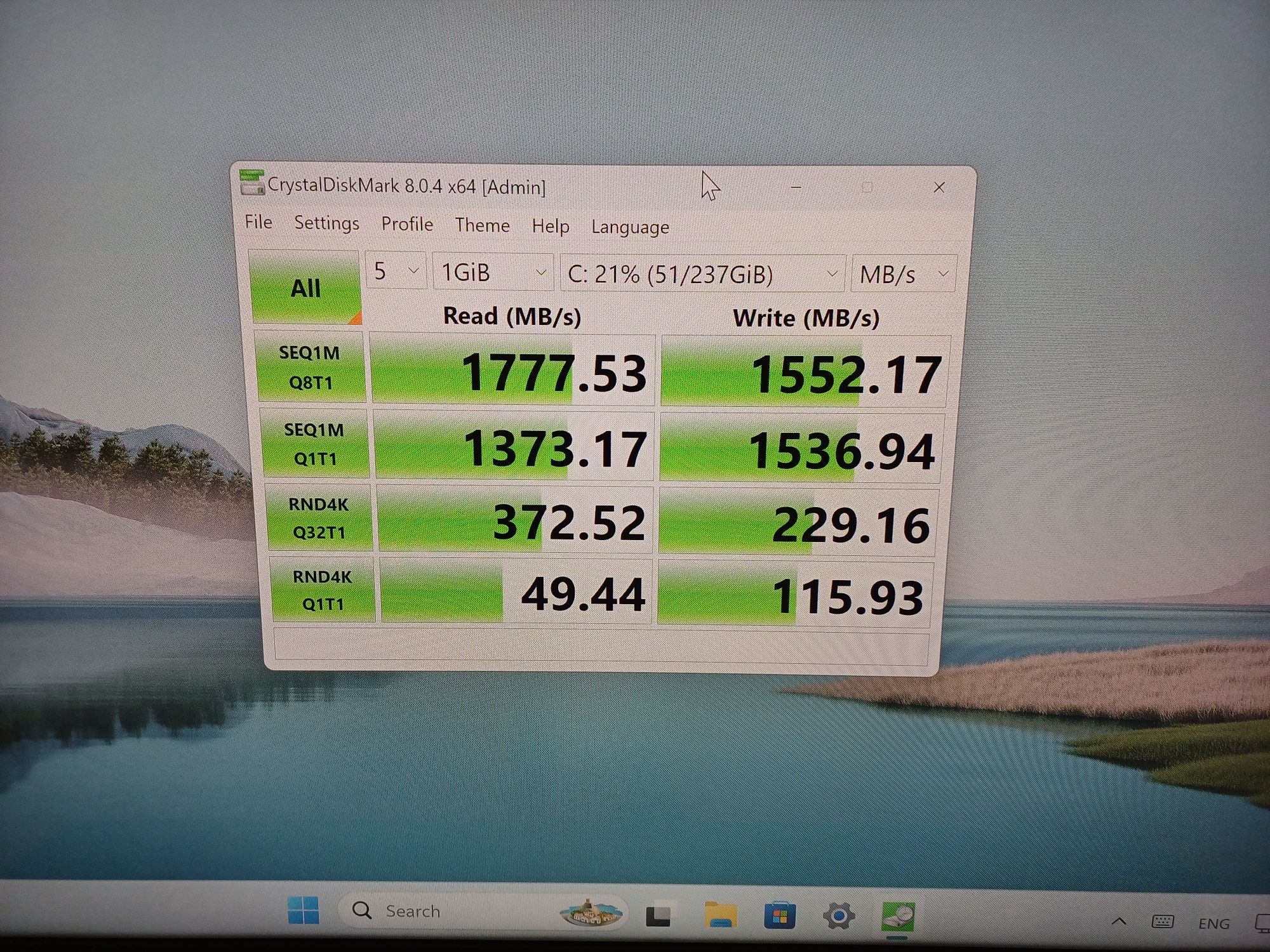 Продавам мини компютър GMKtec Nucbox G3