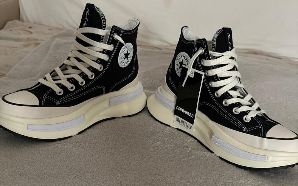 Converse nr 40 noi .