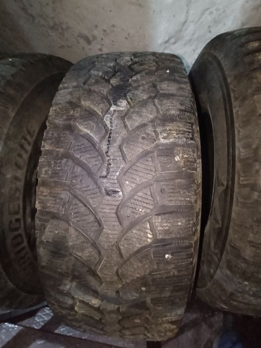 Резина зимняя в хорошем состоянии